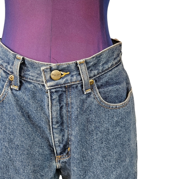 L.L. Bean Medium Wash Fleece Lined Denim Jeans Relaxed Fit Size 6 Women's B20 - Picture 3 of 13